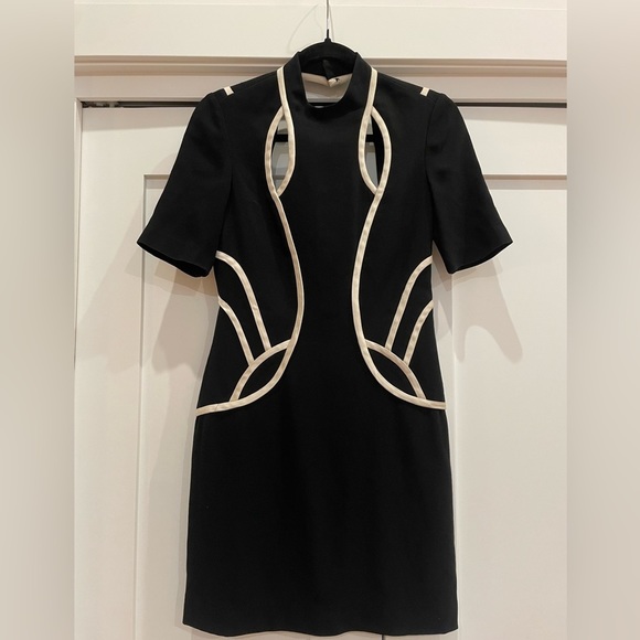 Temperley London Dresses & Skirts - Vintage Temperley London Mini dress. Black with white detail. Size 4